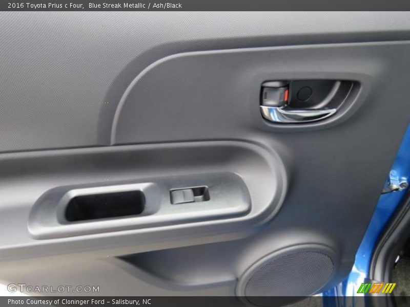 Blue Streak Metallic / Ash/Black 2016 Toyota Prius c Four
