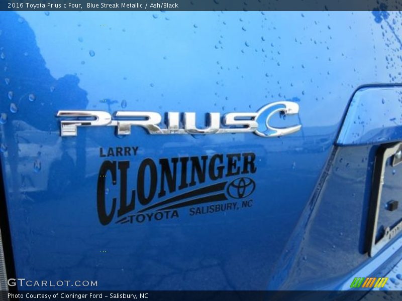 Blue Streak Metallic / Ash/Black 2016 Toyota Prius c Four