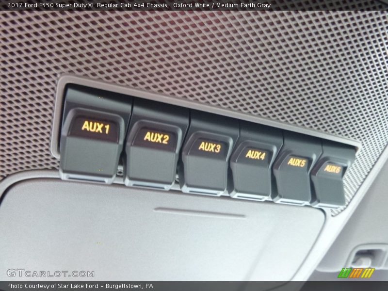 Controls of 2017 F550 Super Duty XL Regular Cab 4x4 Chassis