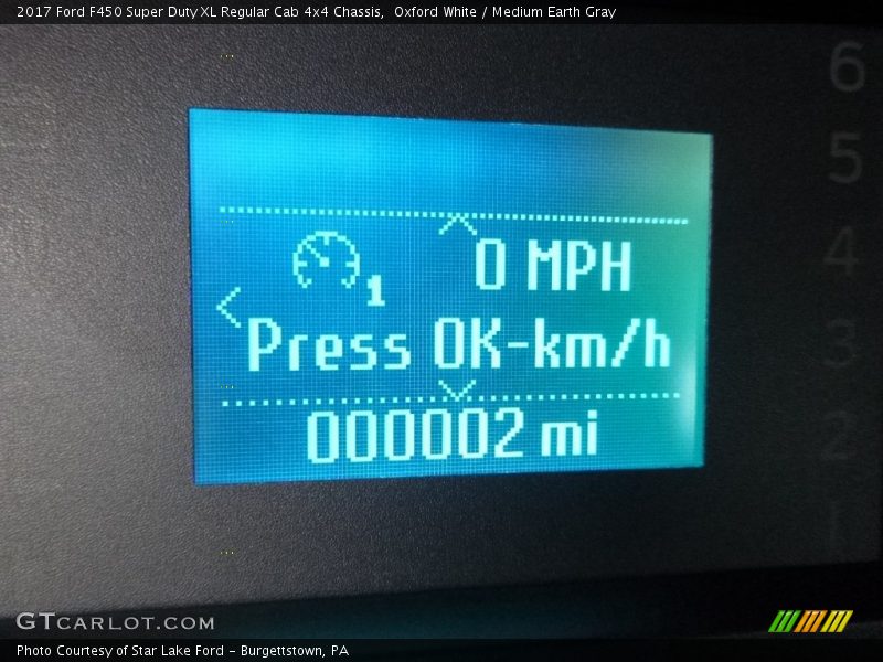 Oxford White / Medium Earth Gray 2017 Ford F450 Super Duty XL Regular Cab 4x4 Chassis