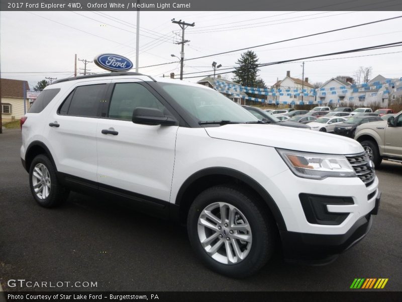 Front 3/4 View of 2017 Explorer 4WD