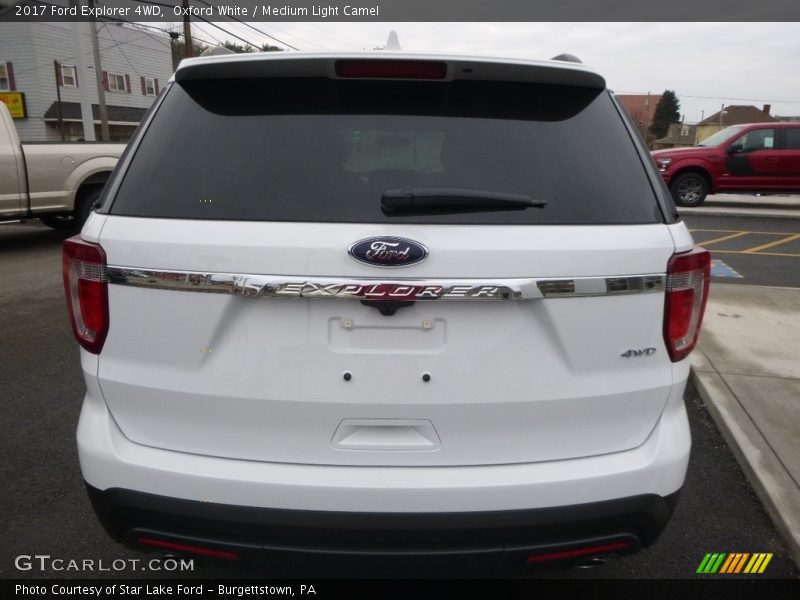 Oxford White / Medium Light Camel 2017 Ford Explorer 4WD