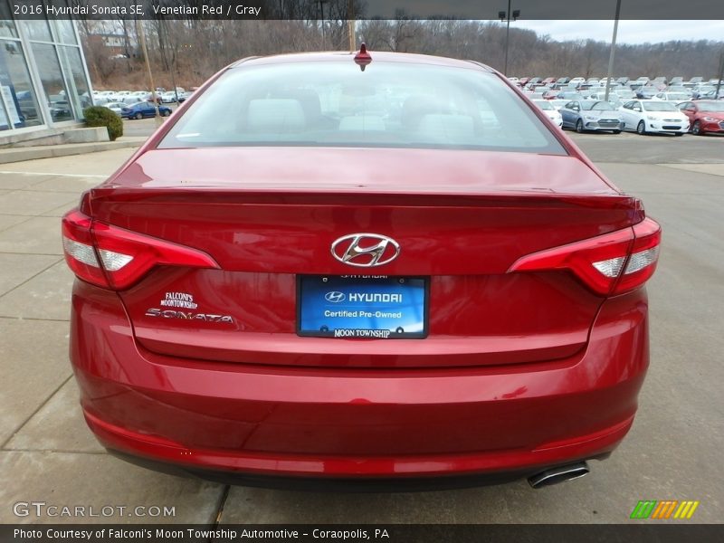 Venetian Red / Gray 2016 Hyundai Sonata SE