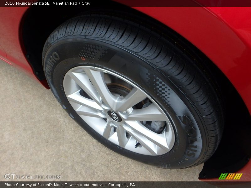 Venetian Red / Gray 2016 Hyundai Sonata SE