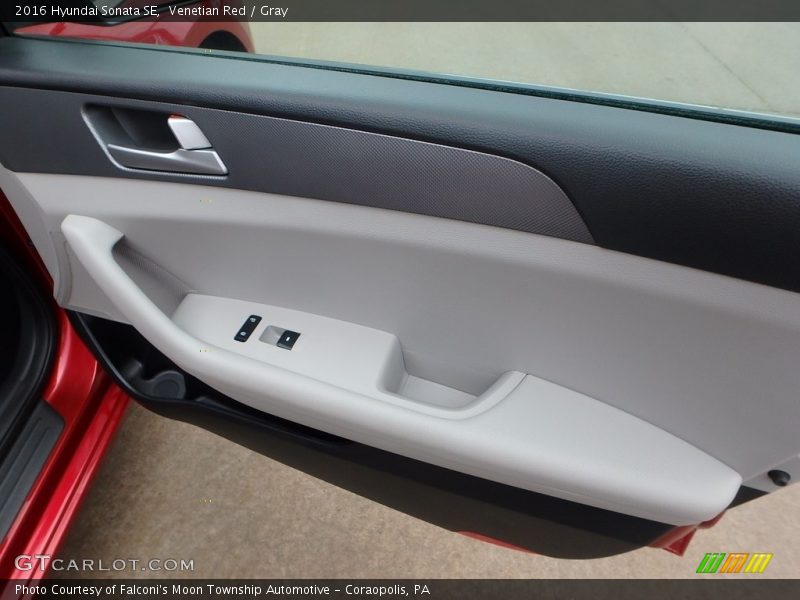 Venetian Red / Gray 2016 Hyundai Sonata SE