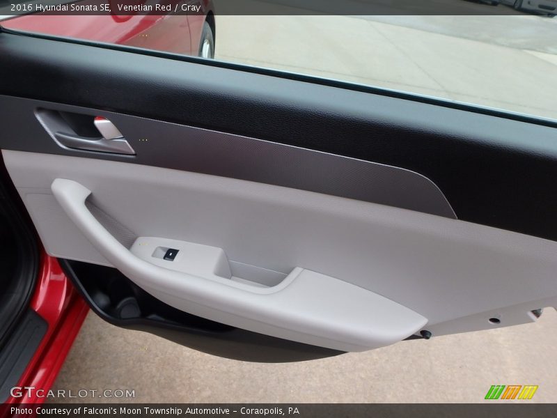 Venetian Red / Gray 2016 Hyundai Sonata SE