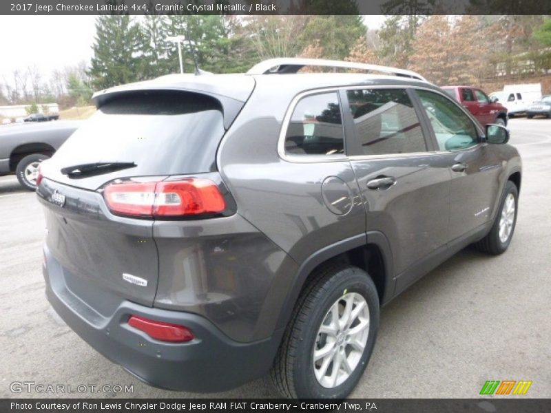 Granite Crystal Metallic / Black 2017 Jeep Cherokee Latitude 4x4