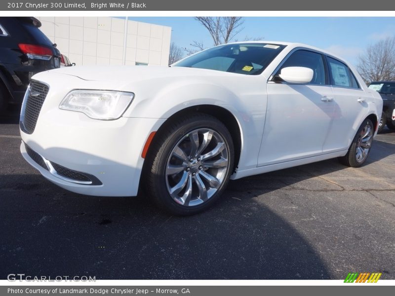 Bright White / Black 2017 Chrysler 300 Limited