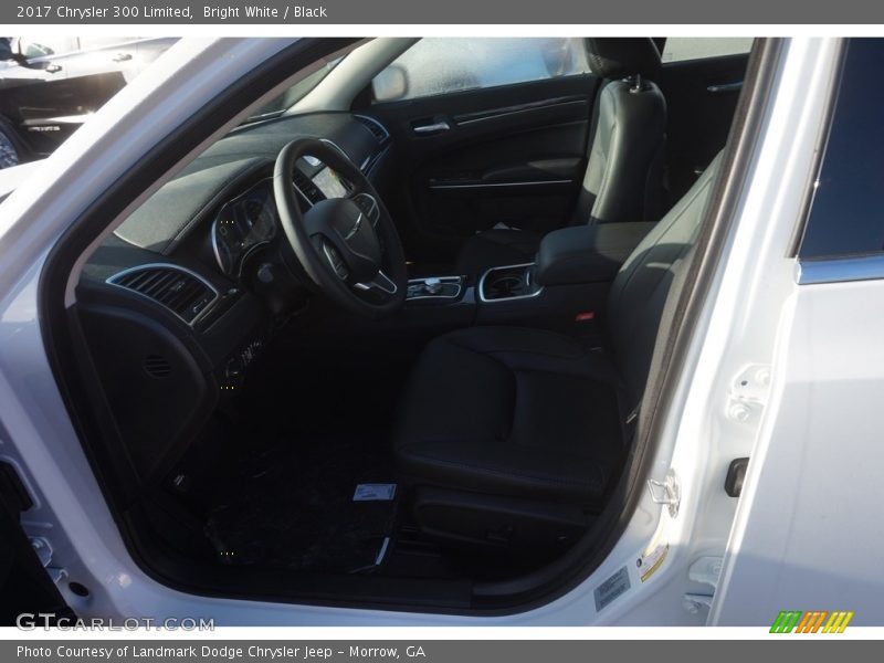 Bright White / Black 2017 Chrysler 300 Limited