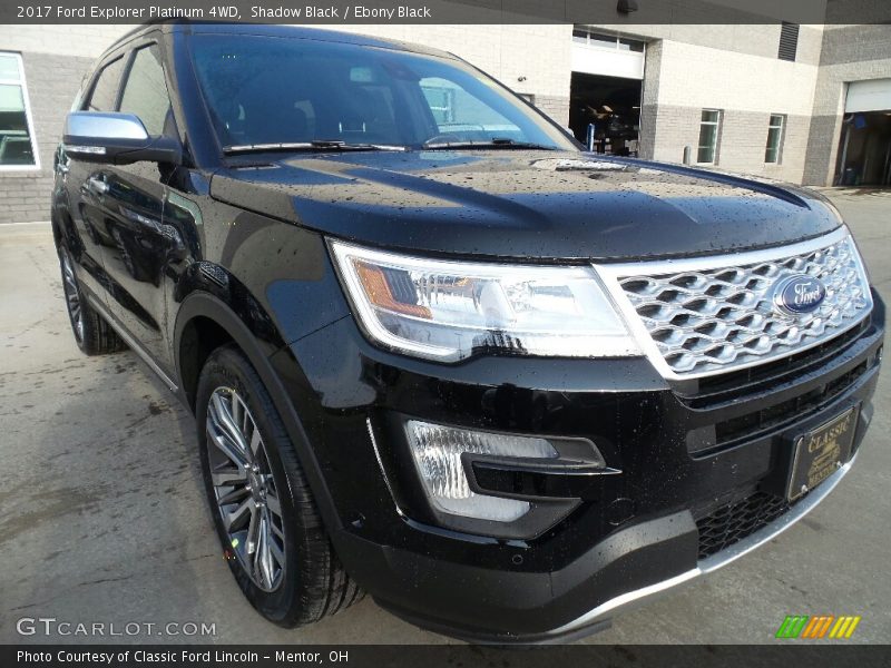 Front 3/4 View of 2017 Explorer Platinum 4WD