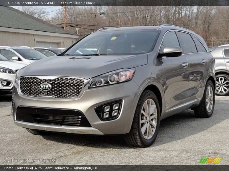 Front 3/4 View of 2017 Sorento SXL V6 AWD