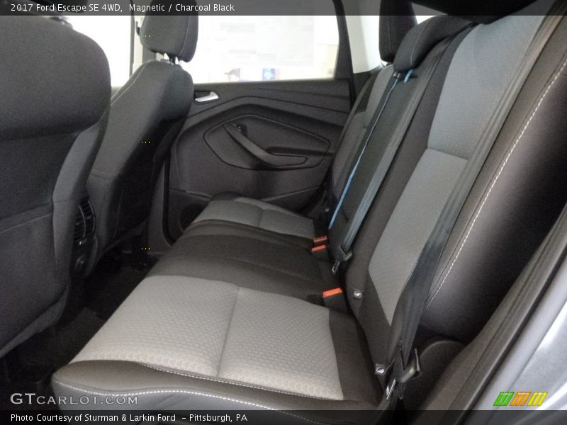 Magnetic / Charcoal Black 2017 Ford Escape SE 4WD