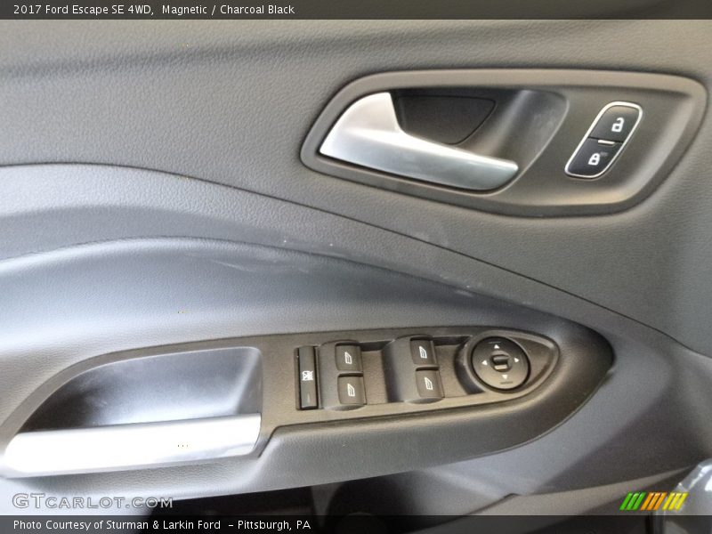 Magnetic / Charcoal Black 2017 Ford Escape SE 4WD