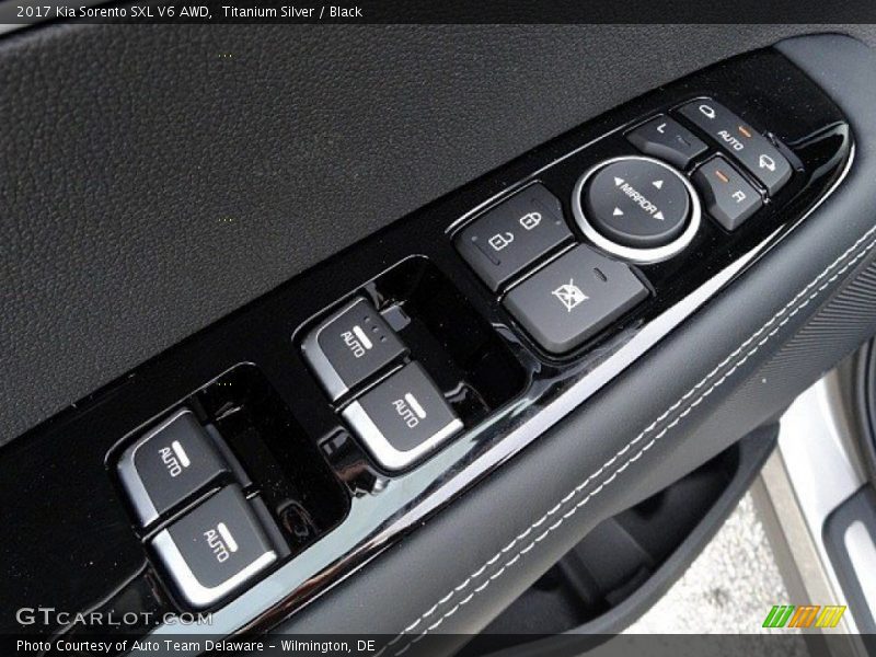 Titanium Silver / Black 2017 Kia Sorento SXL V6 AWD