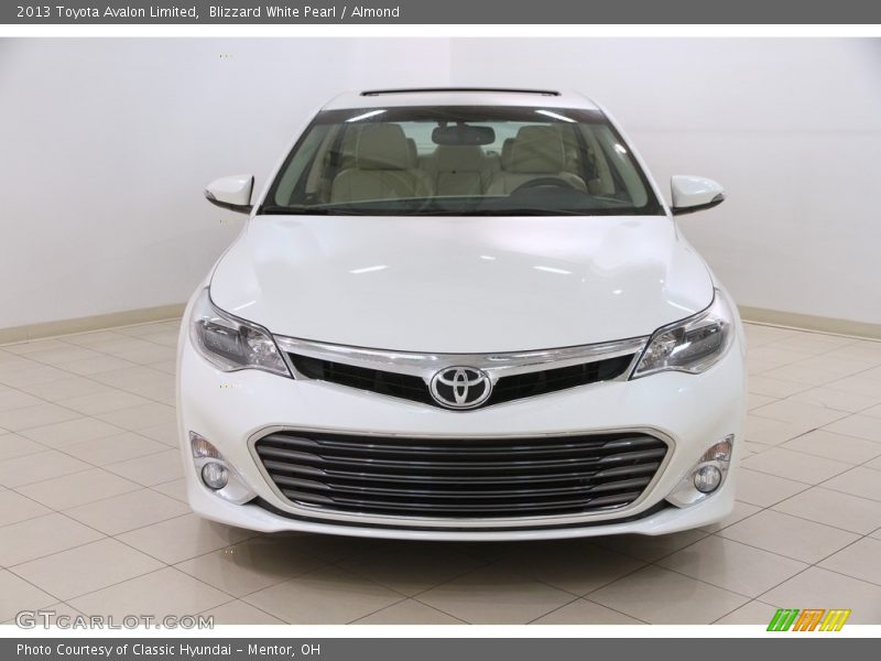 Blizzard White Pearl / Almond 2013 Toyota Avalon Limited