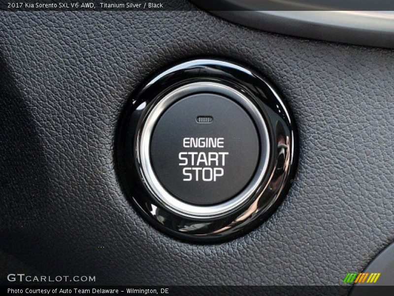 Titanium Silver / Black 2017 Kia Sorento SXL V6 AWD