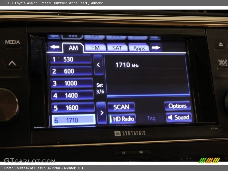 Blizzard White Pearl / Almond 2013 Toyota Avalon Limited