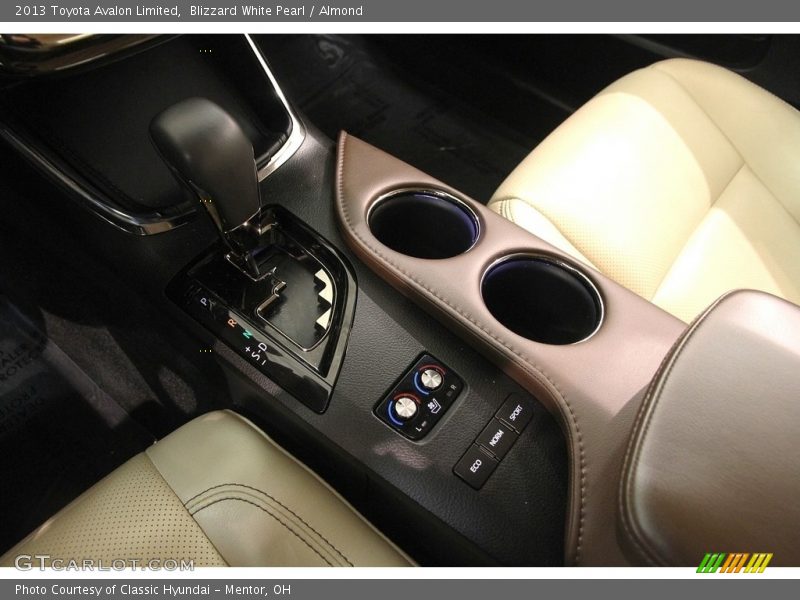 Blizzard White Pearl / Almond 2013 Toyota Avalon Limited