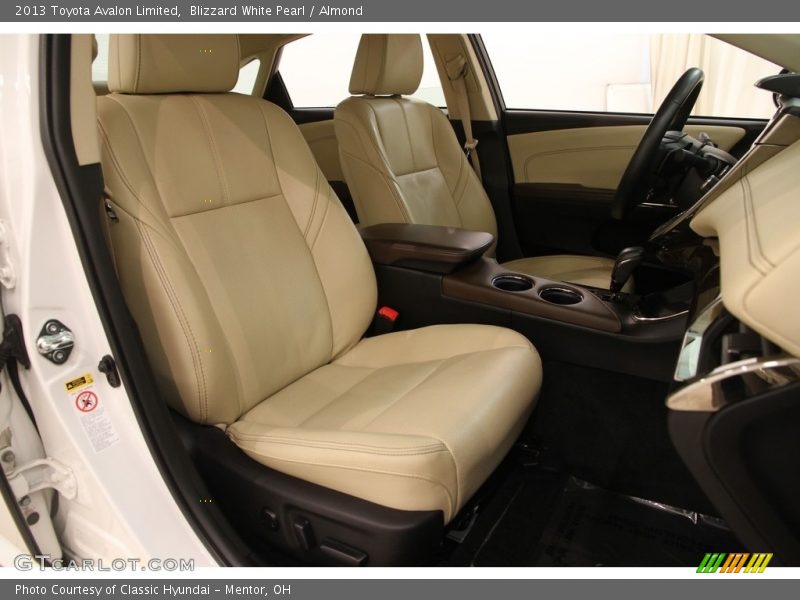 Blizzard White Pearl / Almond 2013 Toyota Avalon Limited