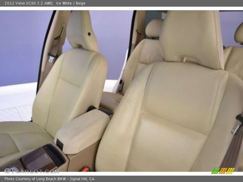 Ice White / Beige 2011 Volvo XC90 3.2 AWD