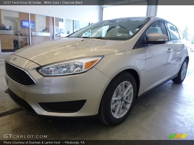 White Gold / Charcoal Black 2017 Ford Focus SE Sedan