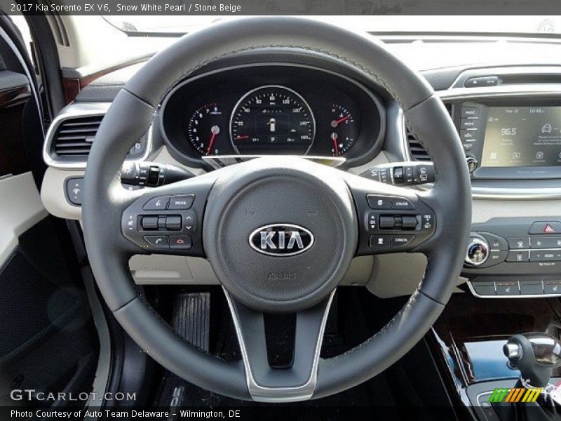 Snow White Pearl / Stone Beige 2017 Kia Sorento EX V6