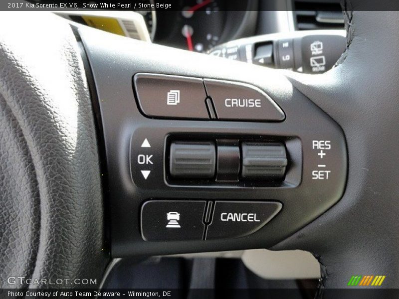 Snow White Pearl / Stone Beige 2017 Kia Sorento EX V6