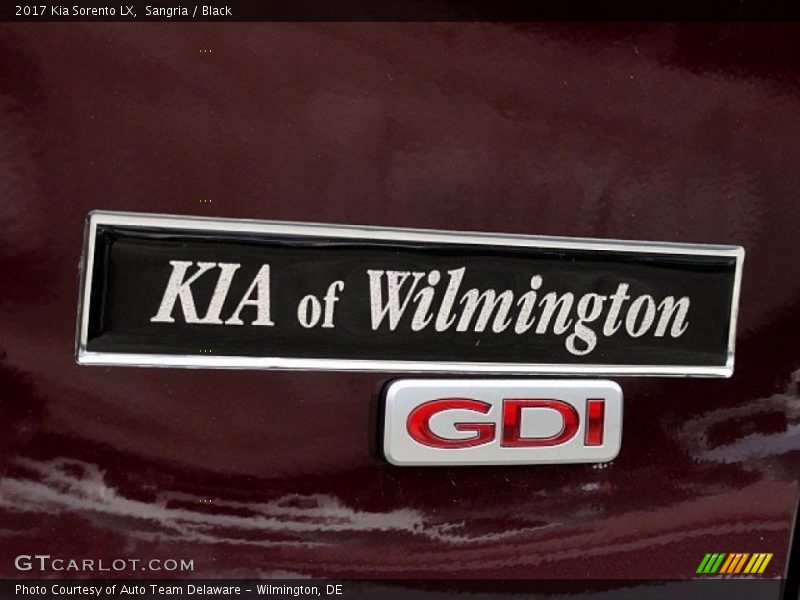 Sangria / Black 2017 Kia Sorento LX