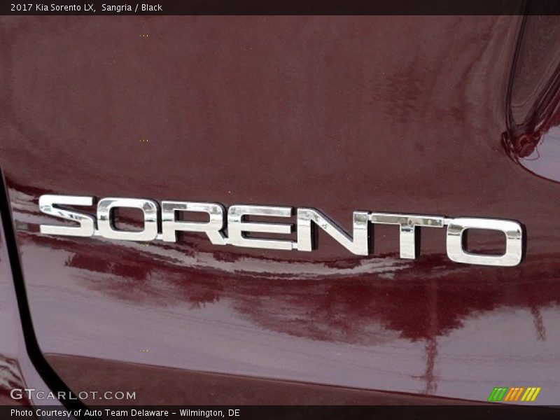 Sangria / Black 2017 Kia Sorento LX