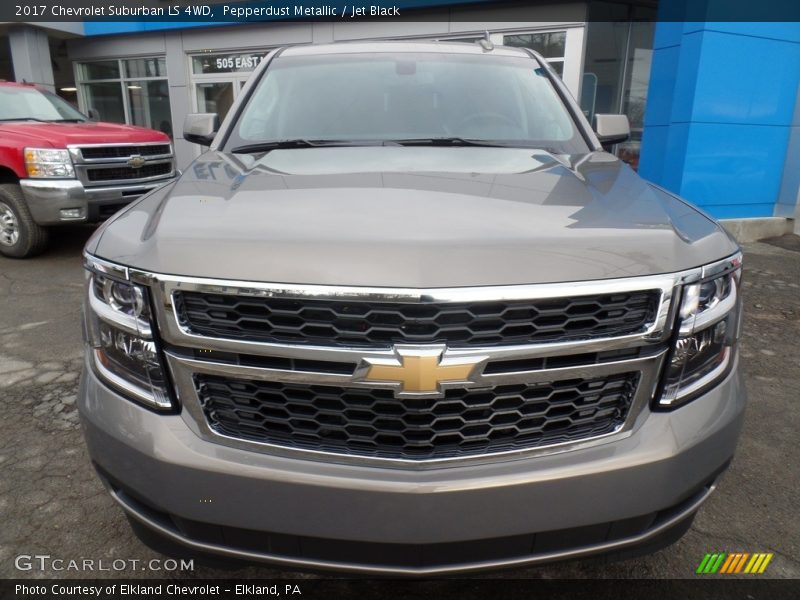 Pepperdust Metallic / Jet Black 2017 Chevrolet Suburban LS 4WD