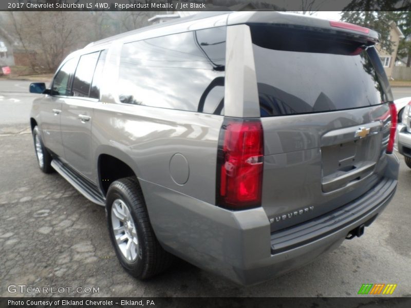 Pepperdust Metallic / Jet Black 2017 Chevrolet Suburban LS 4WD