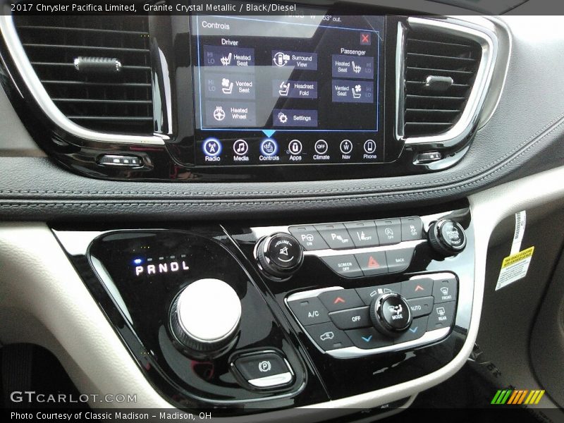 Granite Crystal Metallic / Black/Diesel 2017 Chrysler Pacifica Limited