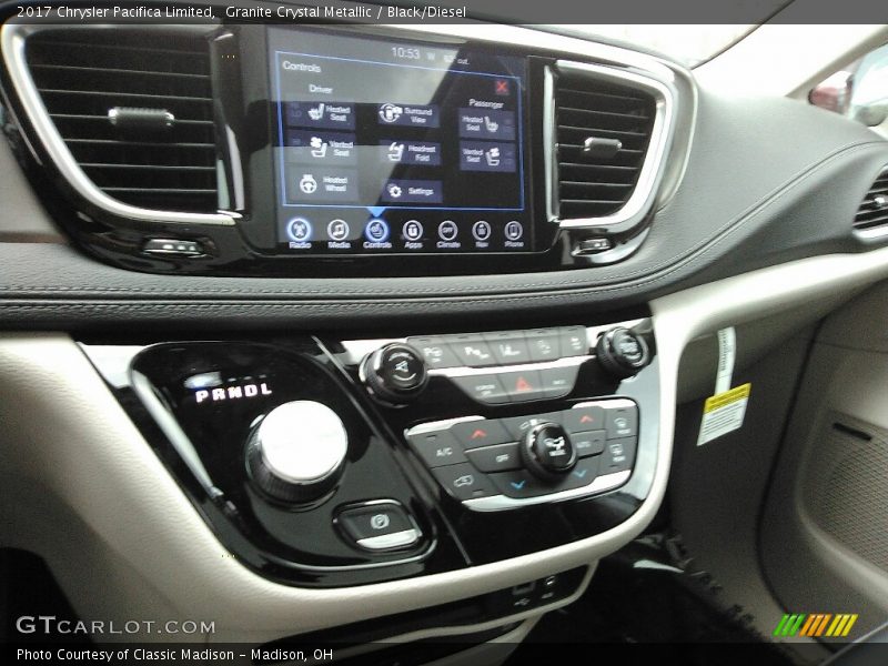 Granite Crystal Metallic / Black/Diesel 2017 Chrysler Pacifica Limited