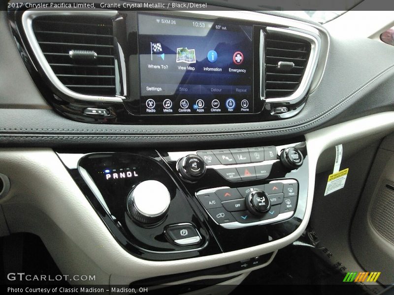 Granite Crystal Metallic / Black/Diesel 2017 Chrysler Pacifica Limited