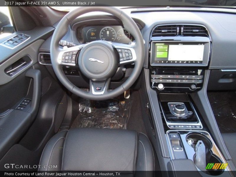 Ultimate Black / Jet 2017 Jaguar F-PACE 35t AWD S