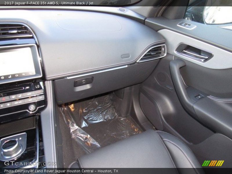 Ultimate Black / Jet 2017 Jaguar F-PACE 35t AWD S