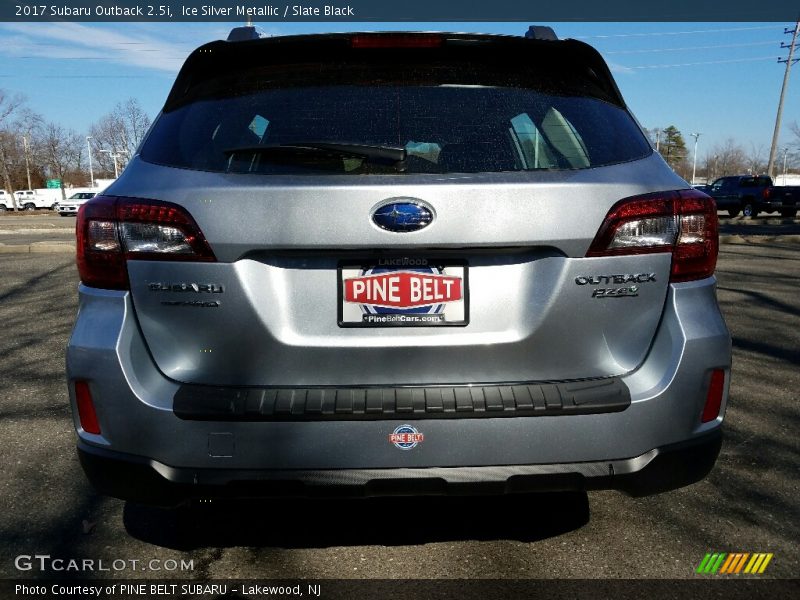 Ice Silver Metallic / Slate Black 2017 Subaru Outback 2.5i