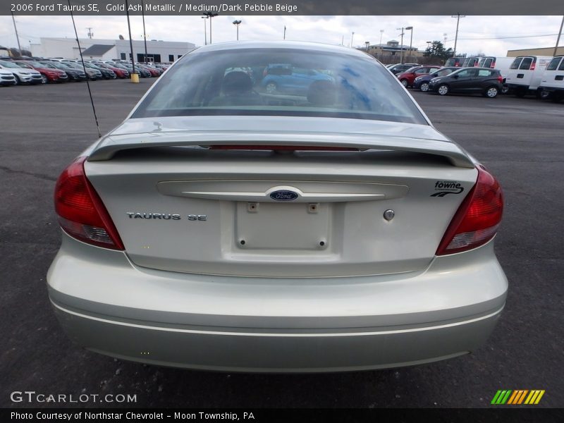 Gold Ash Metallic / Medium/Dark Pebble Beige 2006 Ford Taurus SE