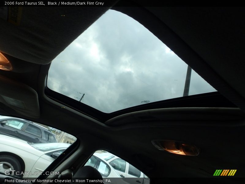 Black / Medium/Dark Flint Grey 2006 Ford Taurus SEL
