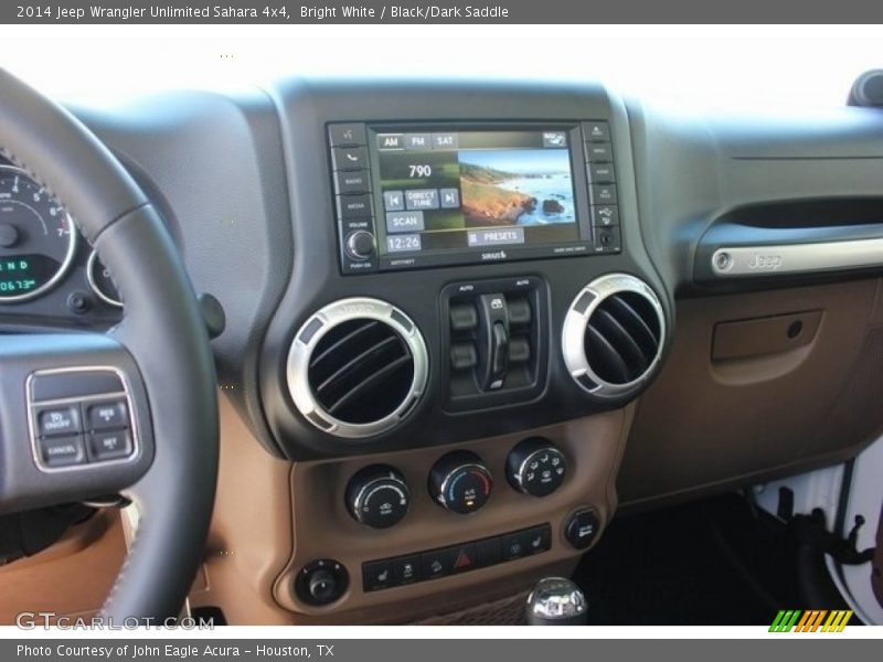 Bright White / Black/Dark Saddle 2014 Jeep Wrangler Unlimited Sahara 4x4