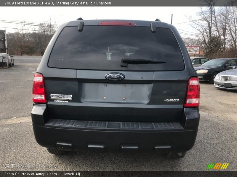 Sterling Grey Metallic / Charcoal 2009 Ford Escape XLT 4WD