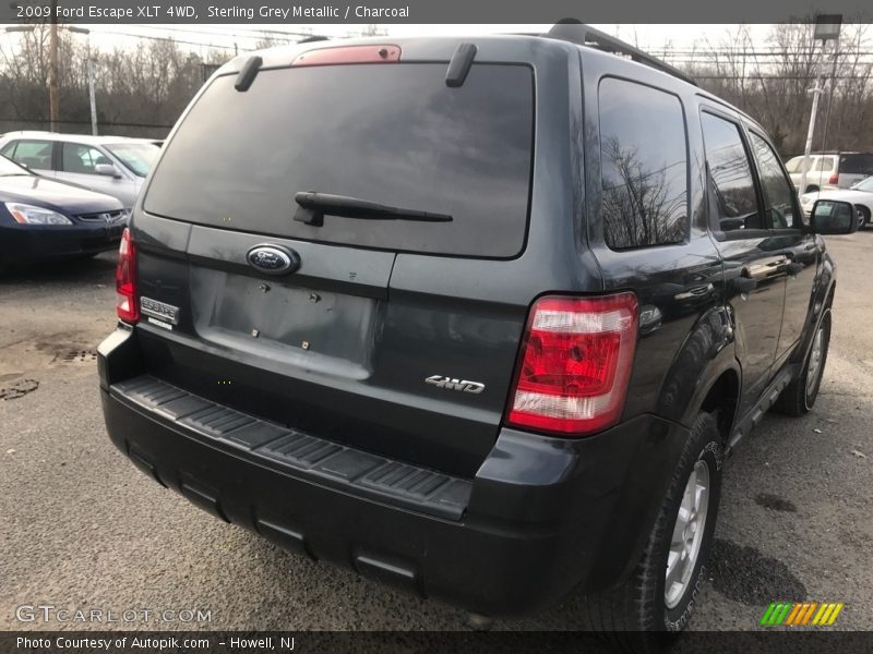 Sterling Grey Metallic / Charcoal 2009 Ford Escape XLT 4WD