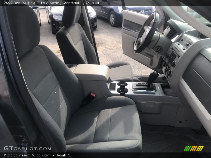 Sterling Grey Metallic / Charcoal 2009 Ford Escape XLT 4WD