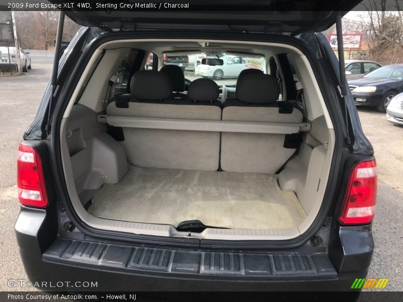 Sterling Grey Metallic / Charcoal 2009 Ford Escape XLT 4WD