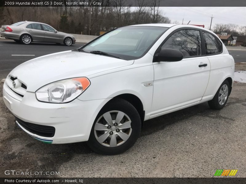 Nordic White / Gray 2009 Hyundai Accent GS 3 Door