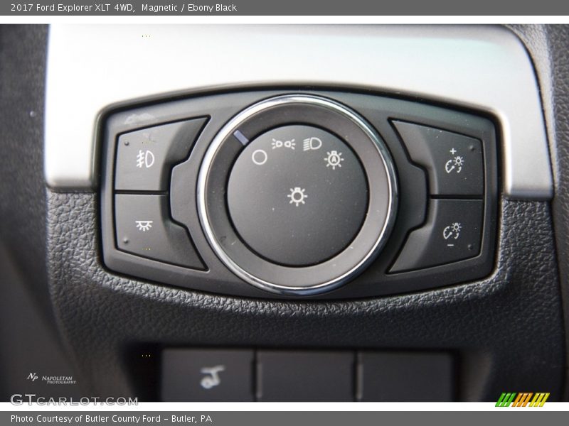 Magnetic / Ebony Black 2017 Ford Explorer XLT 4WD