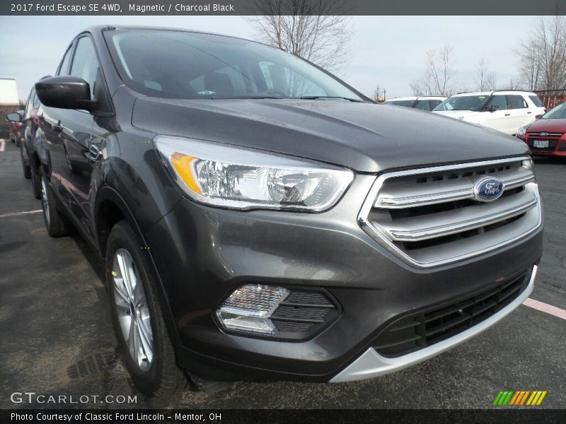 Magnetic / Charcoal Black 2017 Ford Escape SE 4WD
