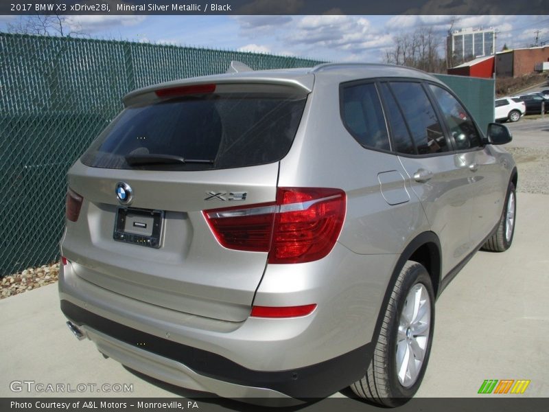 Mineral Silver Metallic / Black 2017 BMW X3 xDrive28i