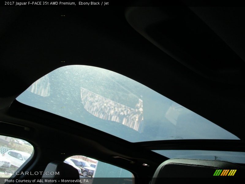 Ebony Black / Jet 2017 Jaguar F-PACE 35t AWD Premium