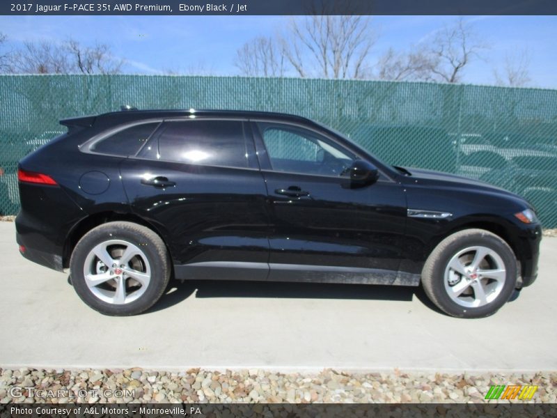 Ebony Black / Jet 2017 Jaguar F-PACE 35t AWD Premium